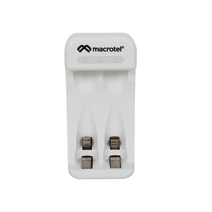 Cargador Pilas AA / AAA + 2 Pilas AA 2300 y 2 Pilas AAA 1000