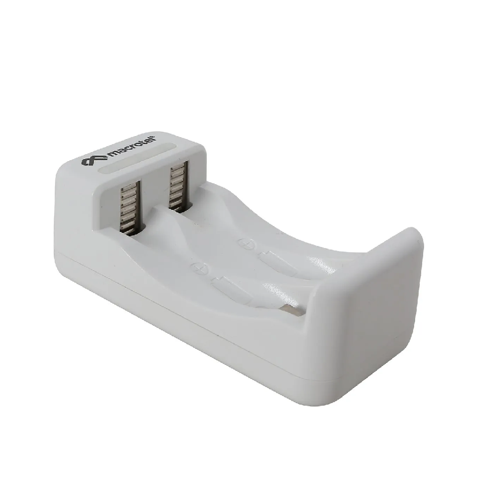 Cargador Pilas AA / AAA + 2 Pilas AA 2300 y 2 Pilas AAA 1000